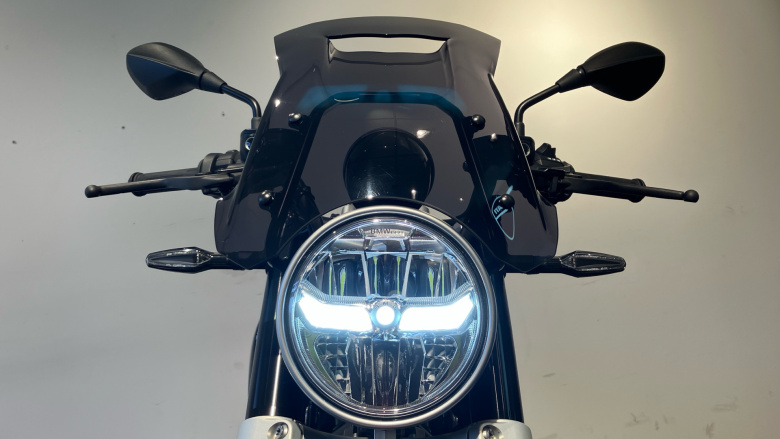 BMW R12 (24MY)